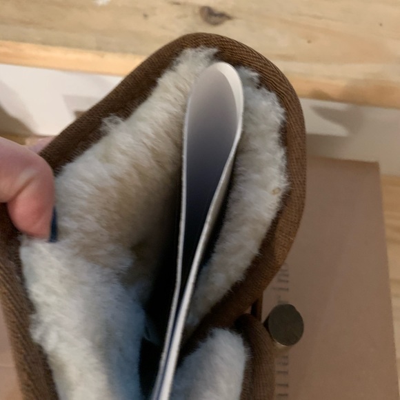 Brown boots - Picture 5 of 10